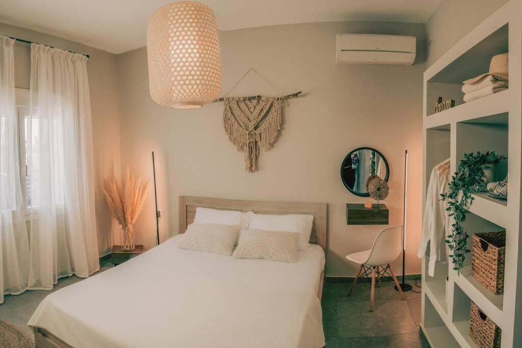 Sophia's Coastal Retreat * Korinos