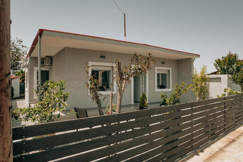 Sophia's Coastal Retreat Korinos